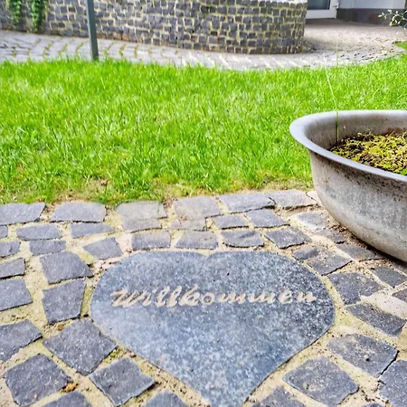 1 Mit Garten